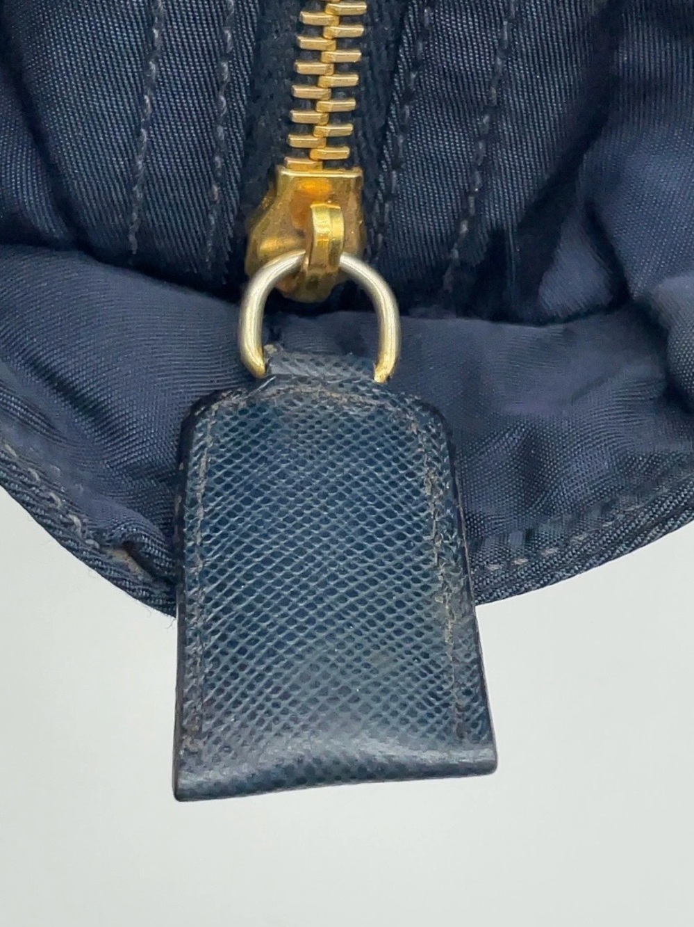 Prada Plate Quilted Tessuto/Navy
Nylon Chain Shoulder Bag - Picture 8 of 10